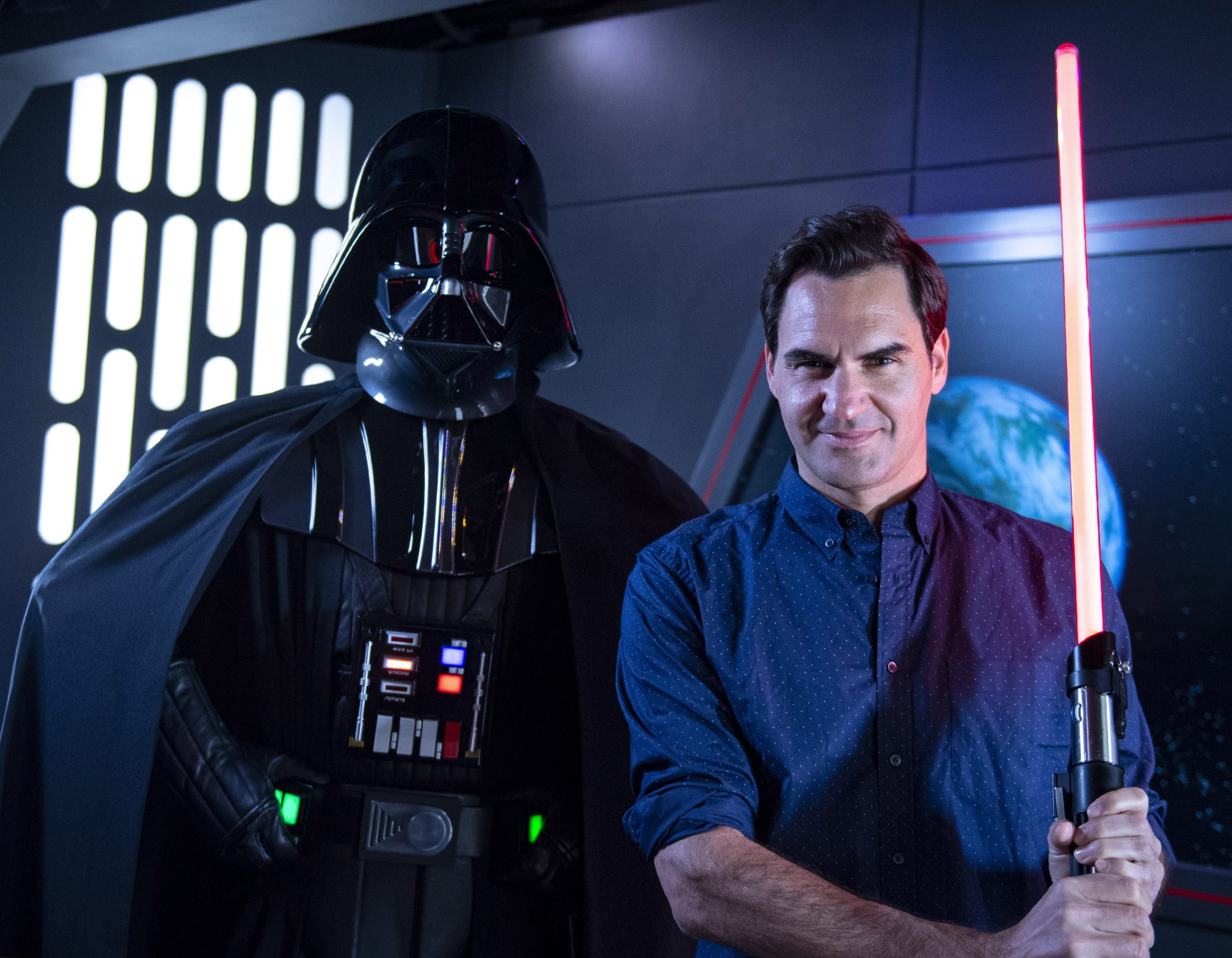Roger Federer Encounters Darth Vader at Walt Disney World Resort