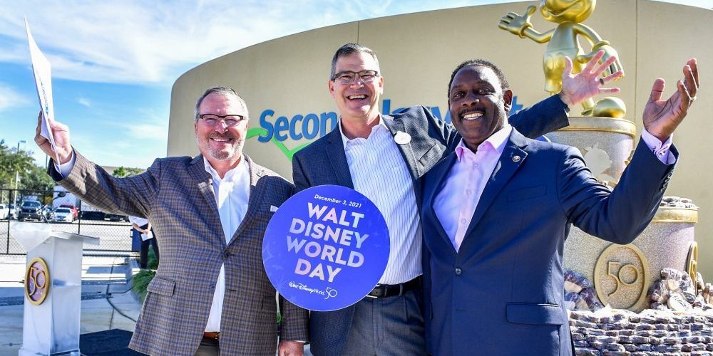Walt Disney World President, Jeff Vahle with Orlando Mayor Buddy Dyer and Orange County Mayor Jerry Demings.