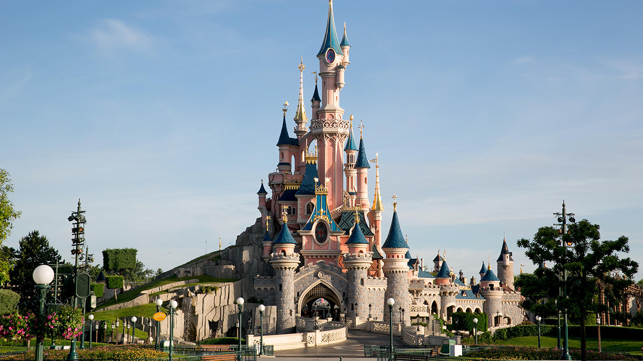French Capital Magazine Ranks Disneyland Paris Among the Best Employers in France