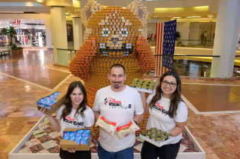 Disneyland Resort Cast Members Team Up to Fight Hunger with Disney and Pixar’s ‘Turning Red’