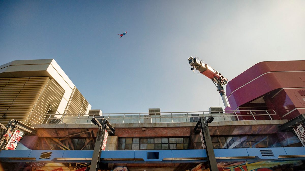 Flying Stuntronic Spiderman Over Avenger's Campus in Disneyland